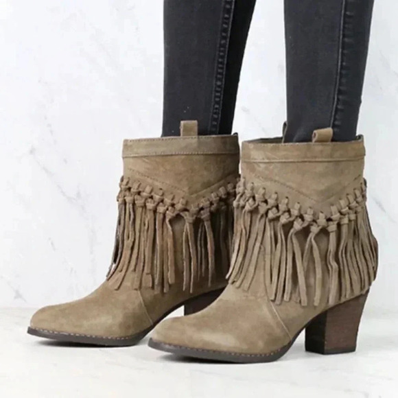 Sbicca Womens Vintage Western Style Fringe Suede Ankle Boots Khaki Sz 6.5 - Picture 1 of 16